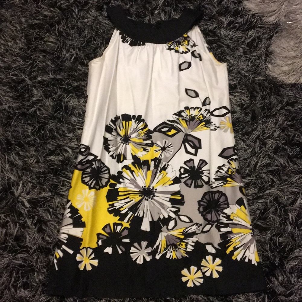 DRESS